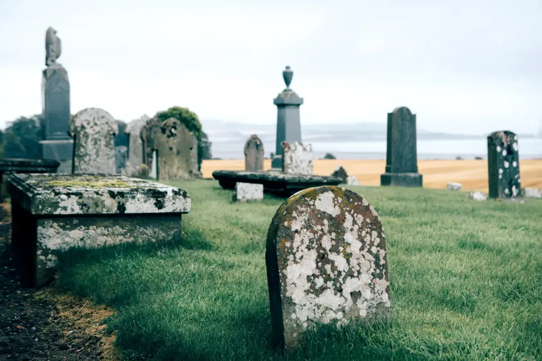  Bespoke Gravestones and Headstones Perth, Crieff, and Blairgowrie